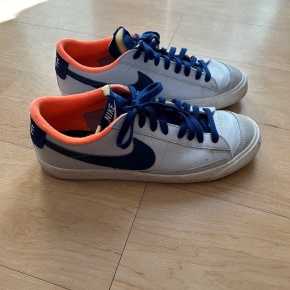 Low Top Nike Blazers - Picture 3 of 5